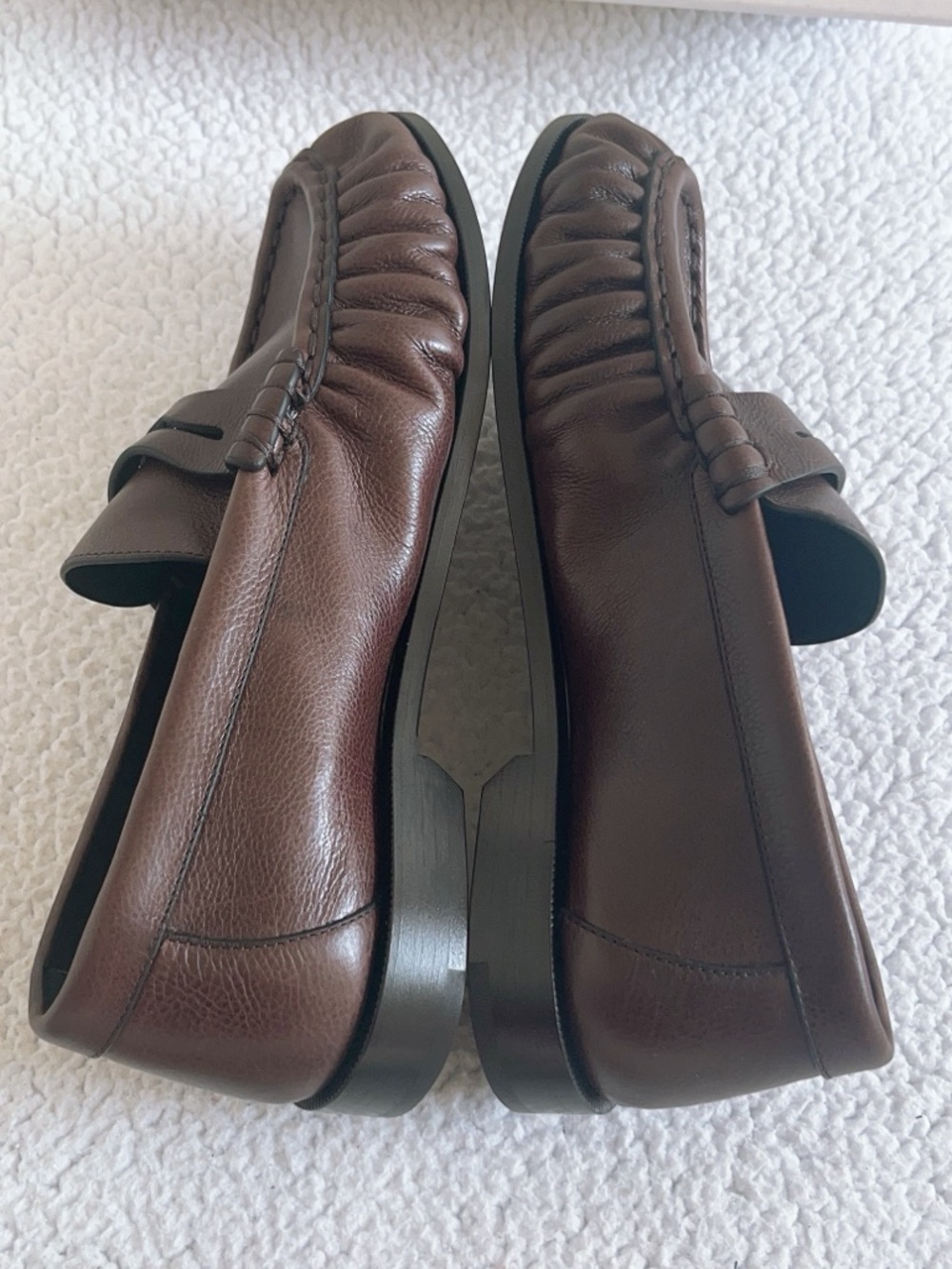 Saint Laurent Women’s YSL Le Loafer Supple in brown Leather - Picture 7 of 16